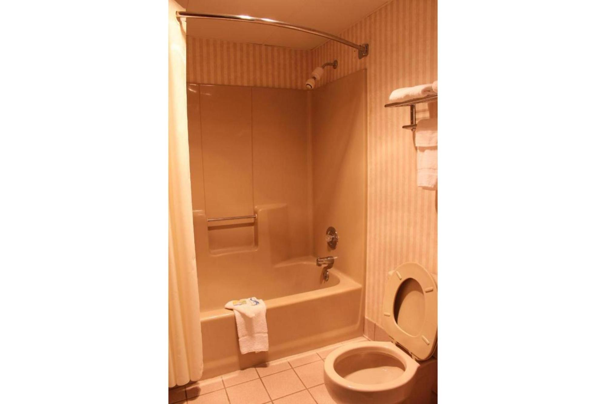 Relax Inn By Oyo Greeneville Near Hwy Us-321 Exterior foto